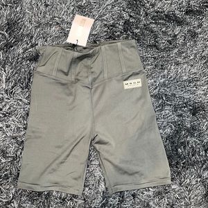 NWT women’s biker shorts